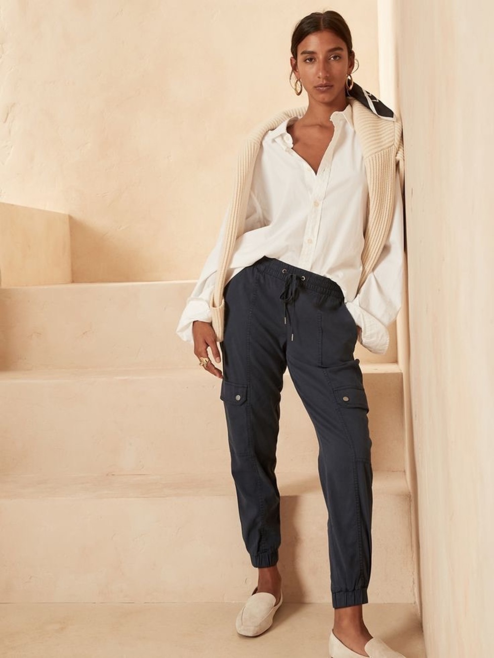NWT BANANA REPUBLIC Cargo Jogger Pants in Hyper Navy Size Large